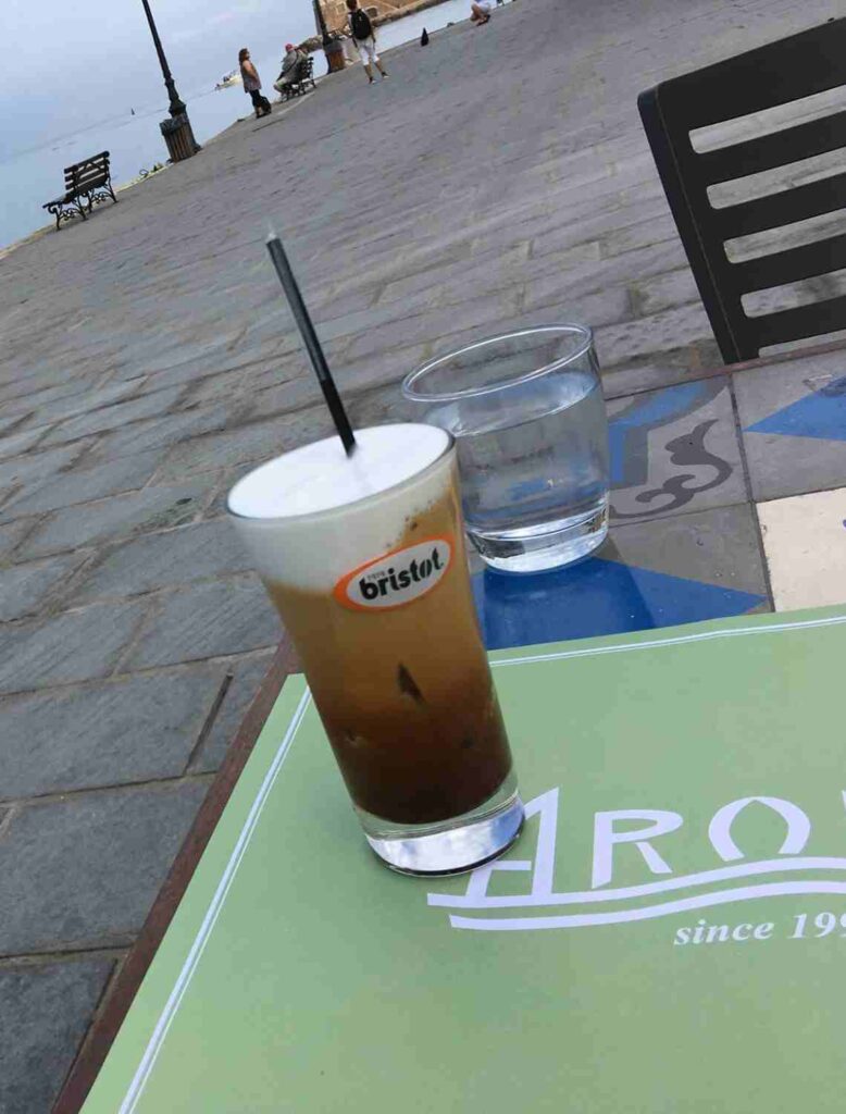 solo travel crete