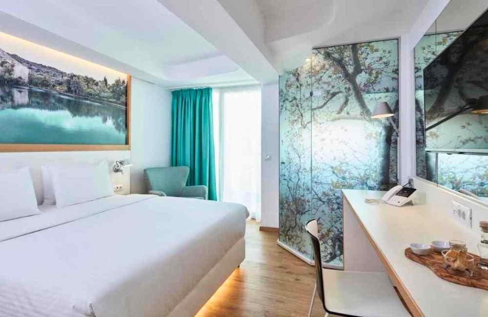 Olive Green Hotel