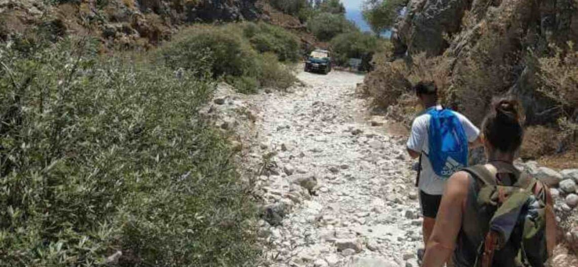 OUTDOORS CRETE