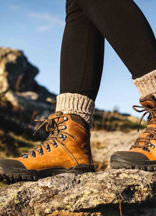 HIKING BOOTS