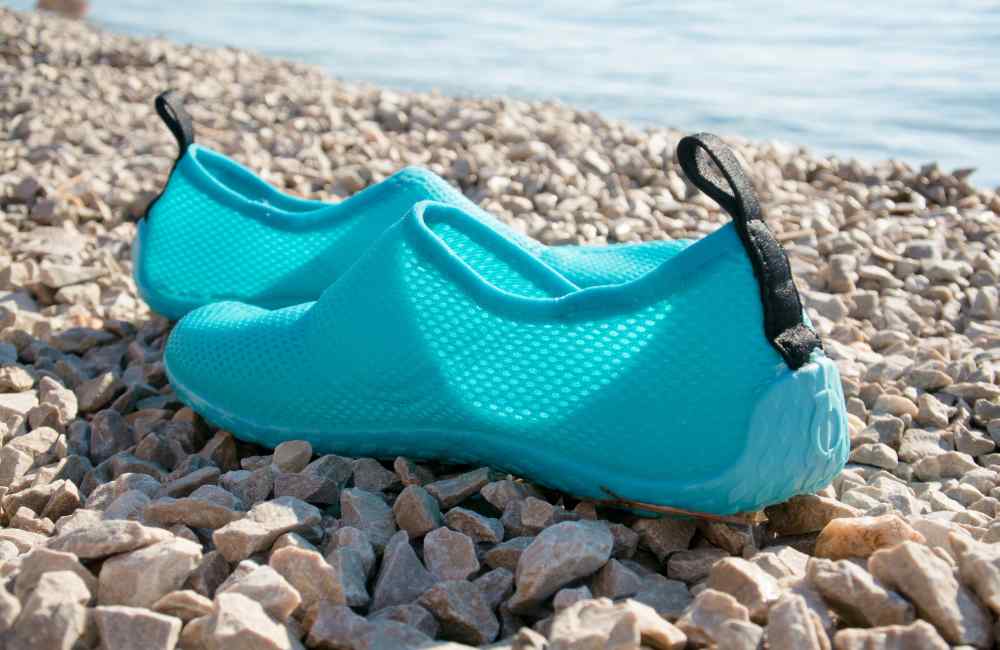 Shoes for crete